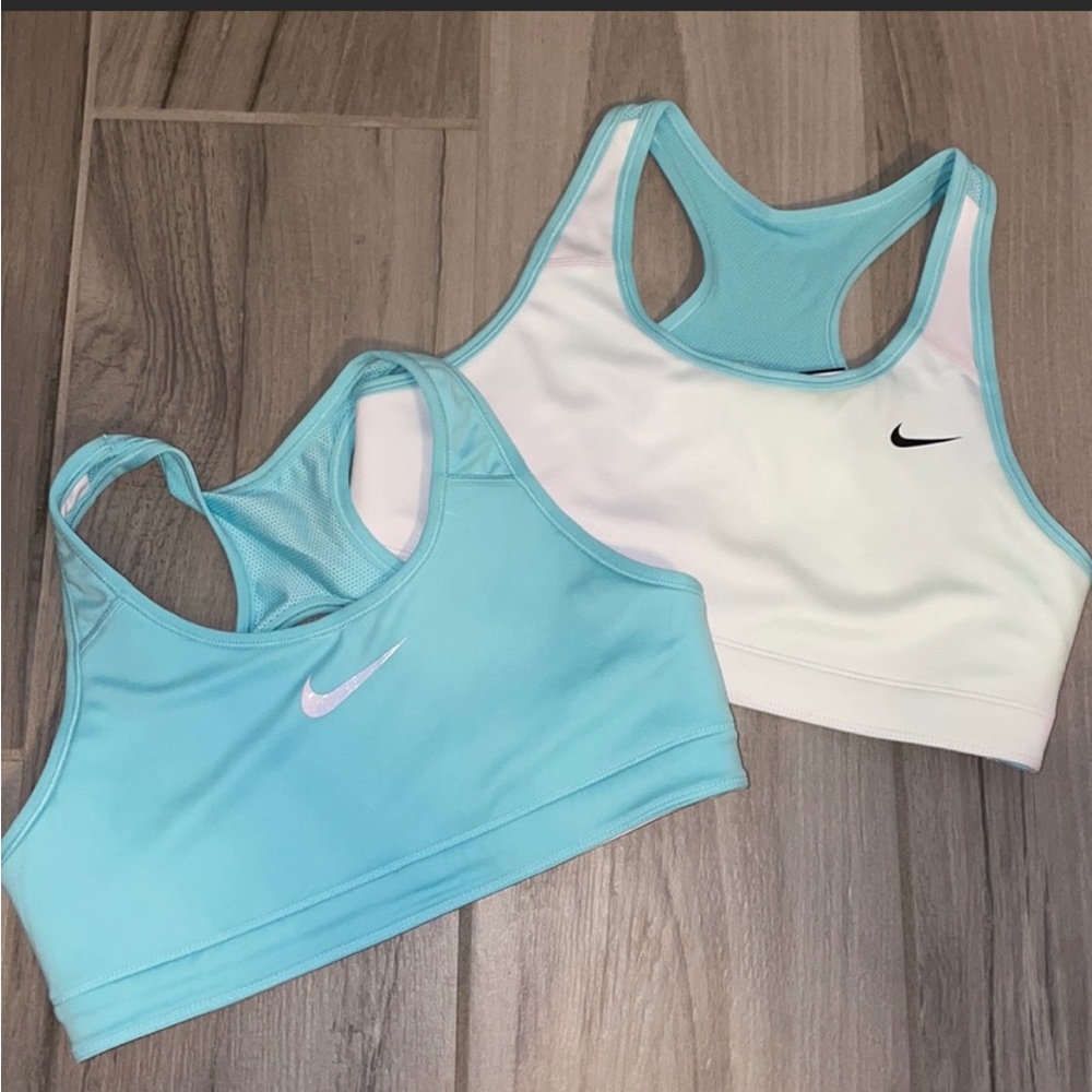 NWT Nike reversible Sports Bra